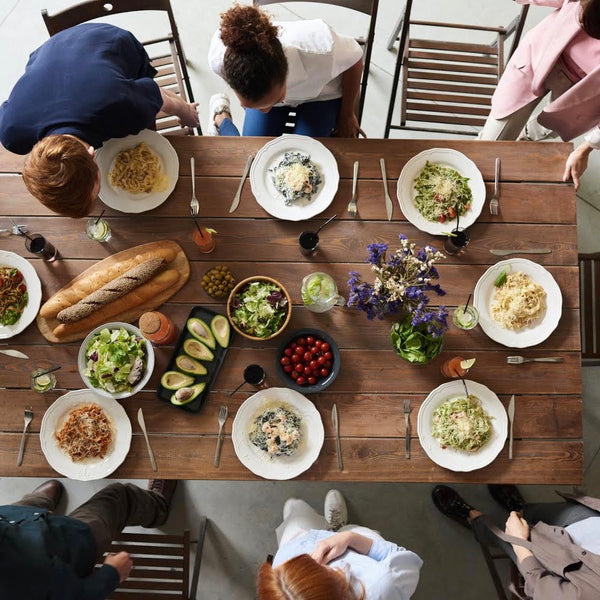 How to continue eating with friends when picnic season is over