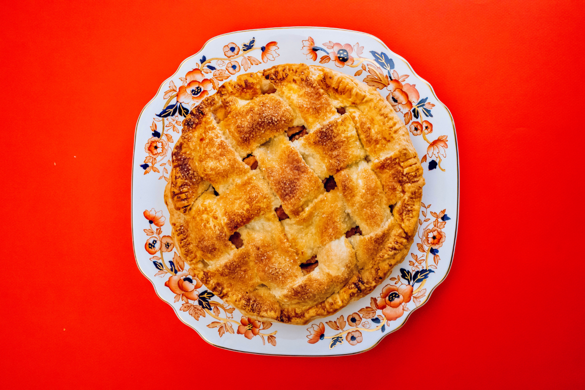 Thanksgiving Salted Caramel Apple Pie (Add-On)